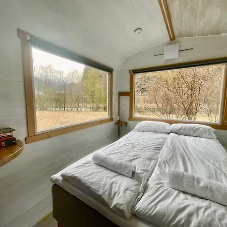 Tiny House With Terrace Semesterbostad Flåm