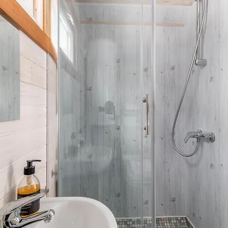 Tiny House With Terrace * Flam